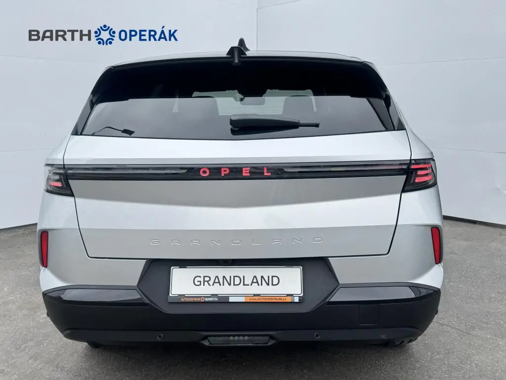 Opel Grandland GS Hybrid TURBO eDCT6 1.2 TURBO / 107kW
