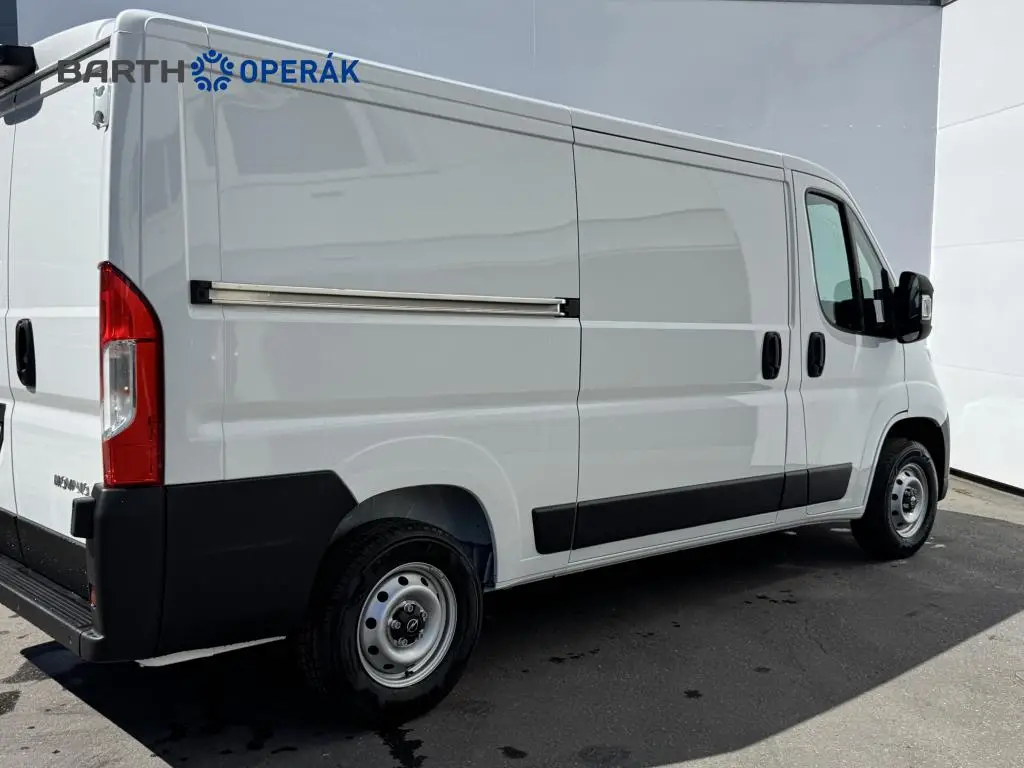 Opel Movano skříň L2H1 3000 6°MT 2,2 CDTi / 88kW