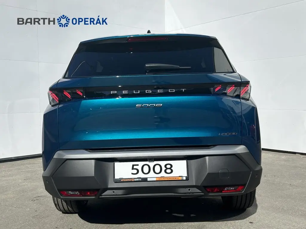 Peugeot 5008 GT e-DCS6 Hybrid / 107kW