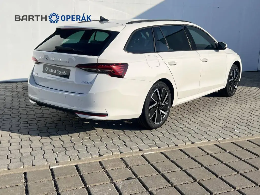Škoda Octavia Combi Combi Dynamic 7DSG 1,5TSI / 110kW