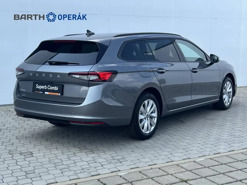Škoda Superb Combi Selection 7DSG 2,0TDI / 110kW