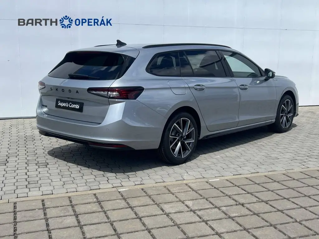 Škoda Superb Combi Sportline DSG 2,0TDI / 110kW