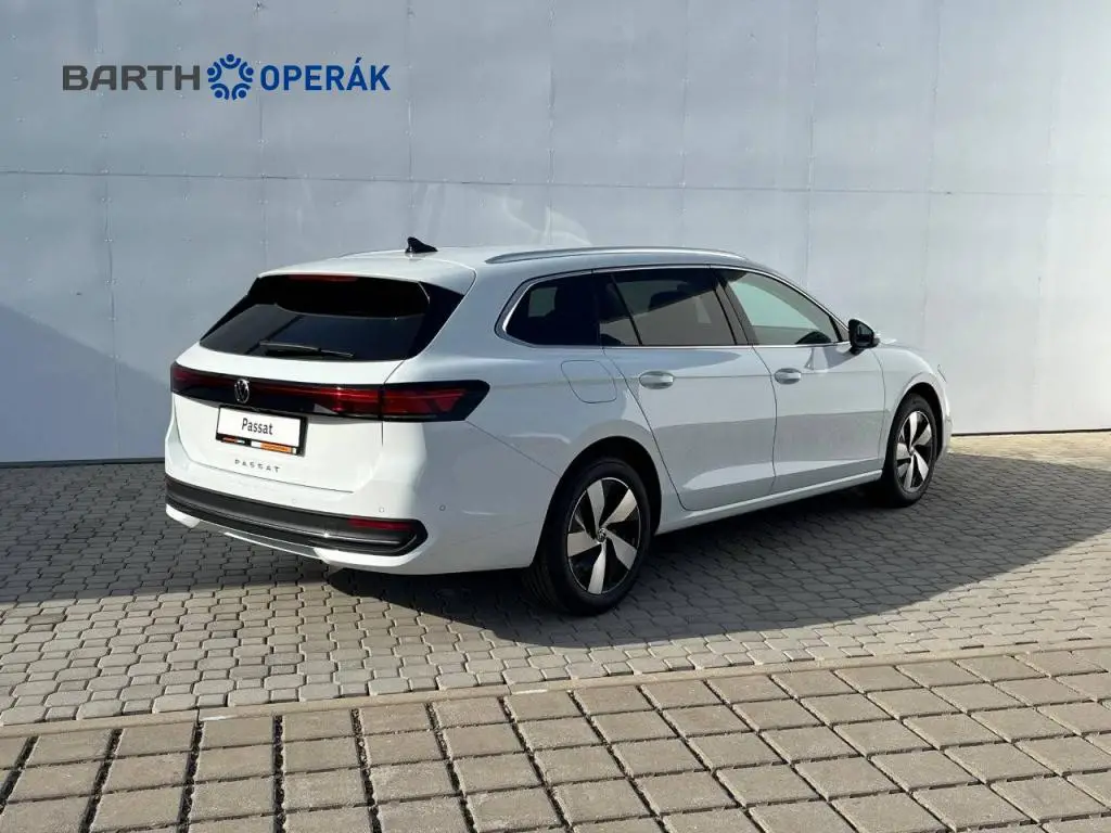 Volkswagen Passat Life 7DSG 2,0TDI / 110kW