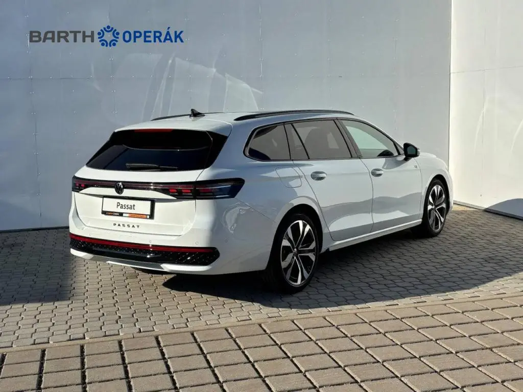Volkswagen Passat R-Line Family 7DSG 2,0TDI / 110kW