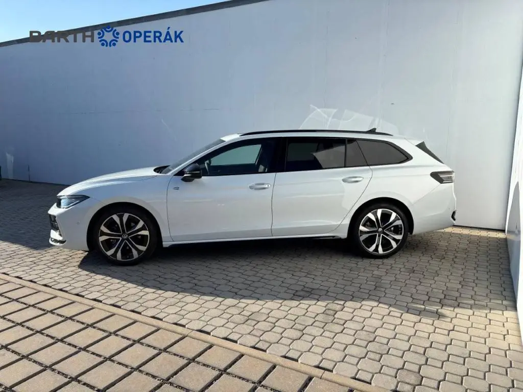 Volkswagen Passat R-Line Family 7DSG 2,0TDI / 110kW
