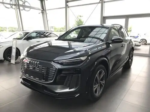 audi-q6-suv-e-tron-quattro-100kwh-315kwimage-picker-2c0fd866-bbe0-4e0d-9877-67b4a8ac6fdf-320-00000010d917cac1-6a44fe889965e.jpg