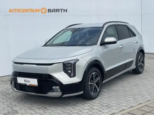 kia-niro-style-6dct-1-6-gdi-101kwphoto-1-6a9ac7840e4b9.jpg