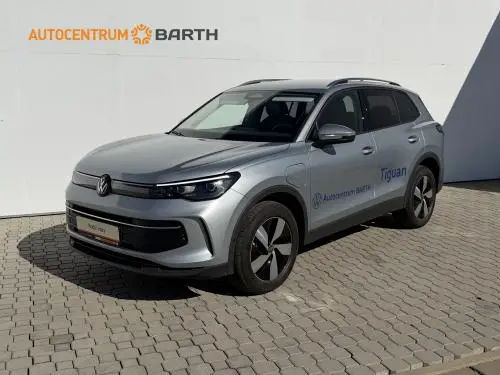 volkswagen-tiguan-people-phev-19-7kwh-1-5tsi-110kwphoto-2-6a7f106c37e5b.jpg