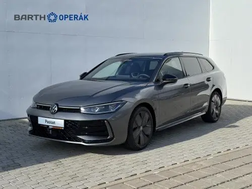 volkswagen-passat-r-line-people-7dsg-4m-2-0-142kwphoto-1-68db92a2e6f54.jpg