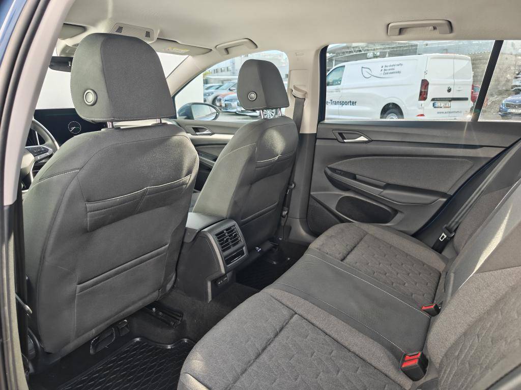 Volkswagen Golf Variant People 7DSG mHEV 1,5eTSI / 85kW