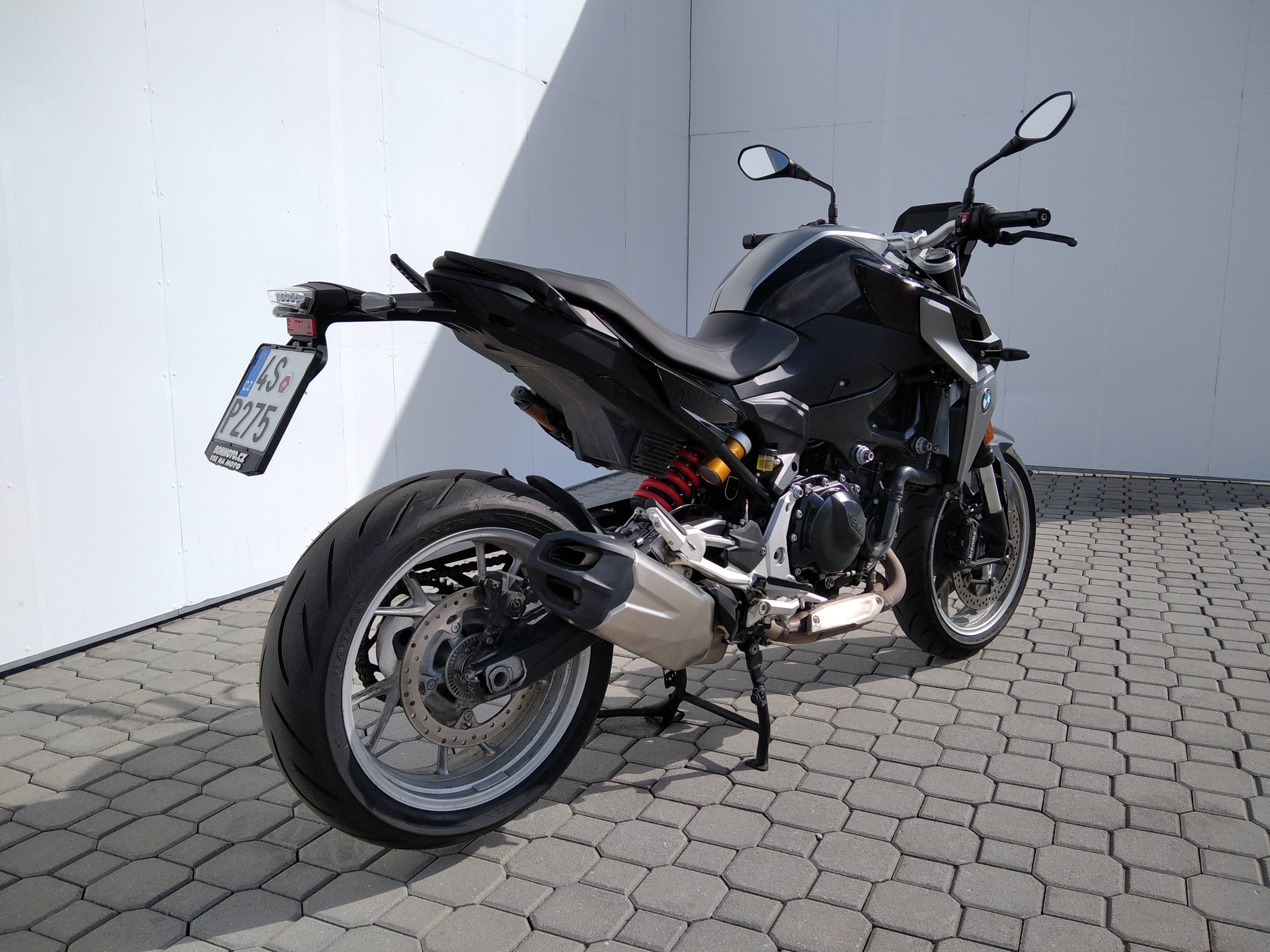 BMW Motorrad F 900 R  / 77kW