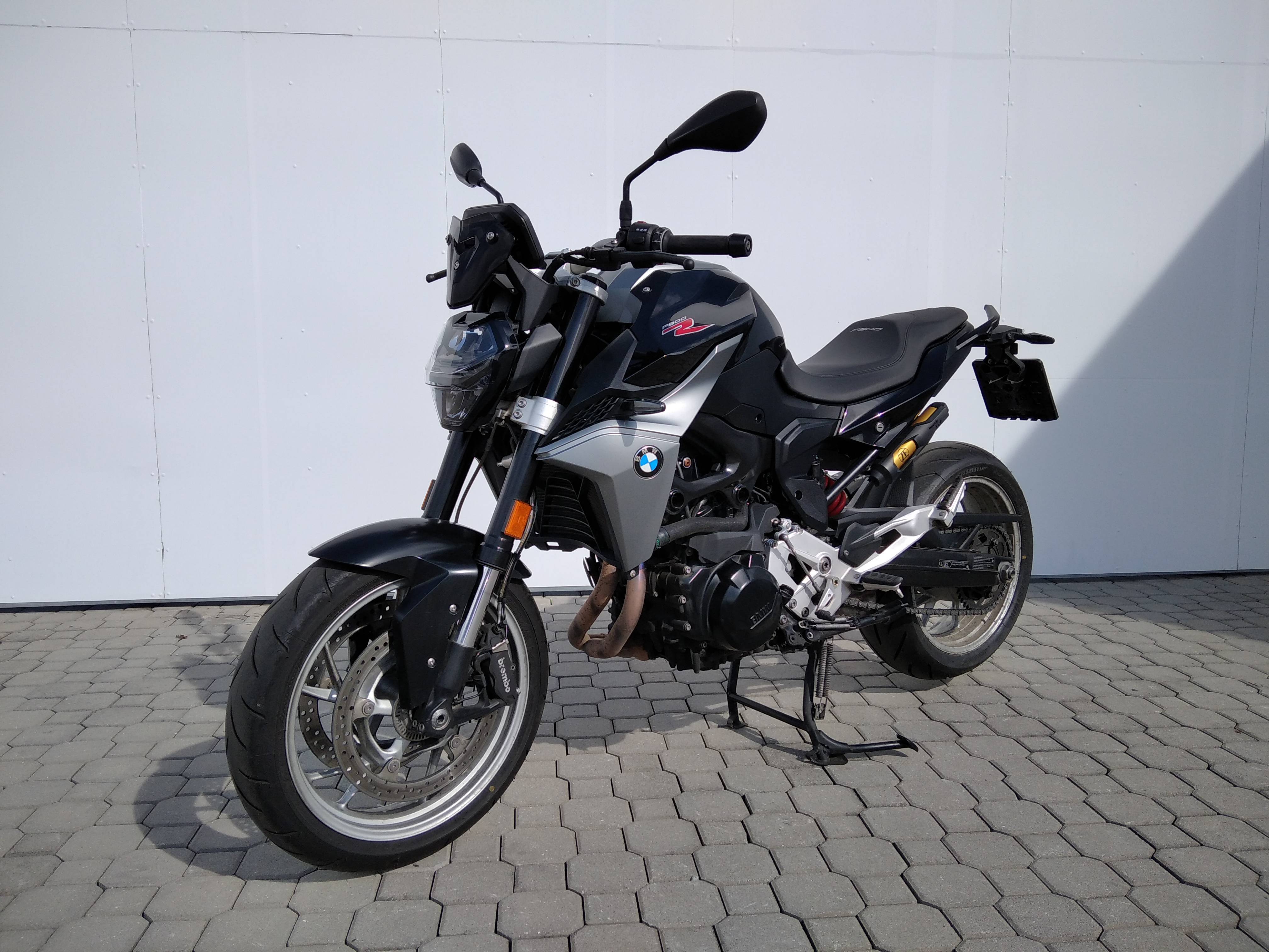 BMW Motorrad F 900 R  / 77kW