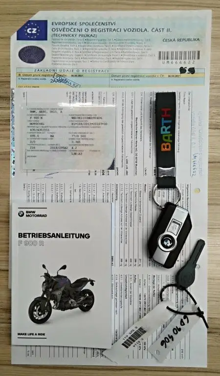 BMW Motorrad F 900 R  / 77kW