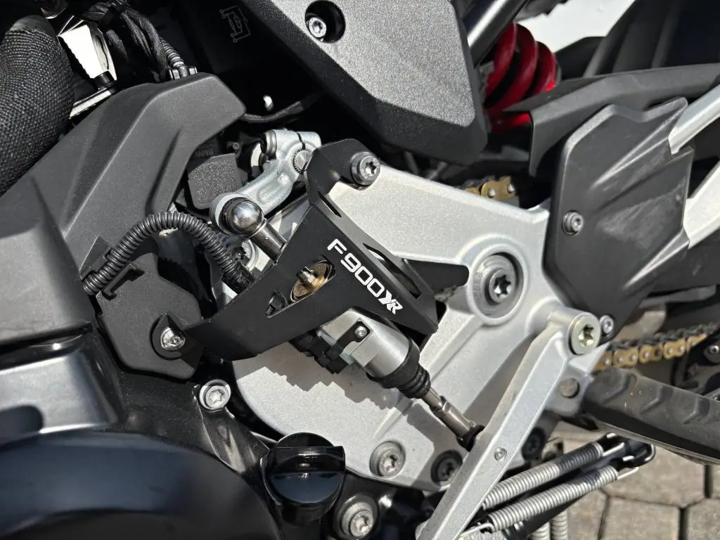 BMW Motorrad F 900 XR  / 77kW