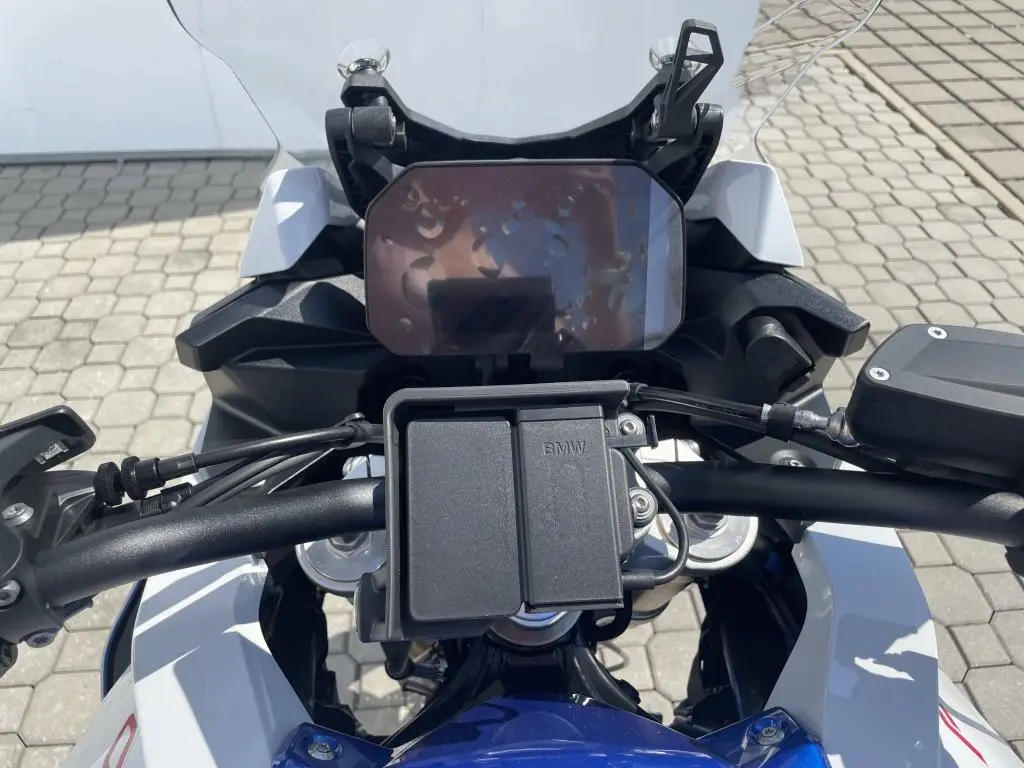 BMW Motorrad F 900 XR  / 77kW