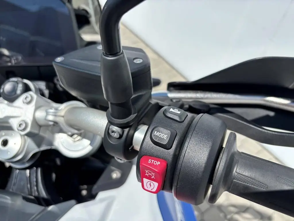 BMW Motorrad F900GS  / 77kW