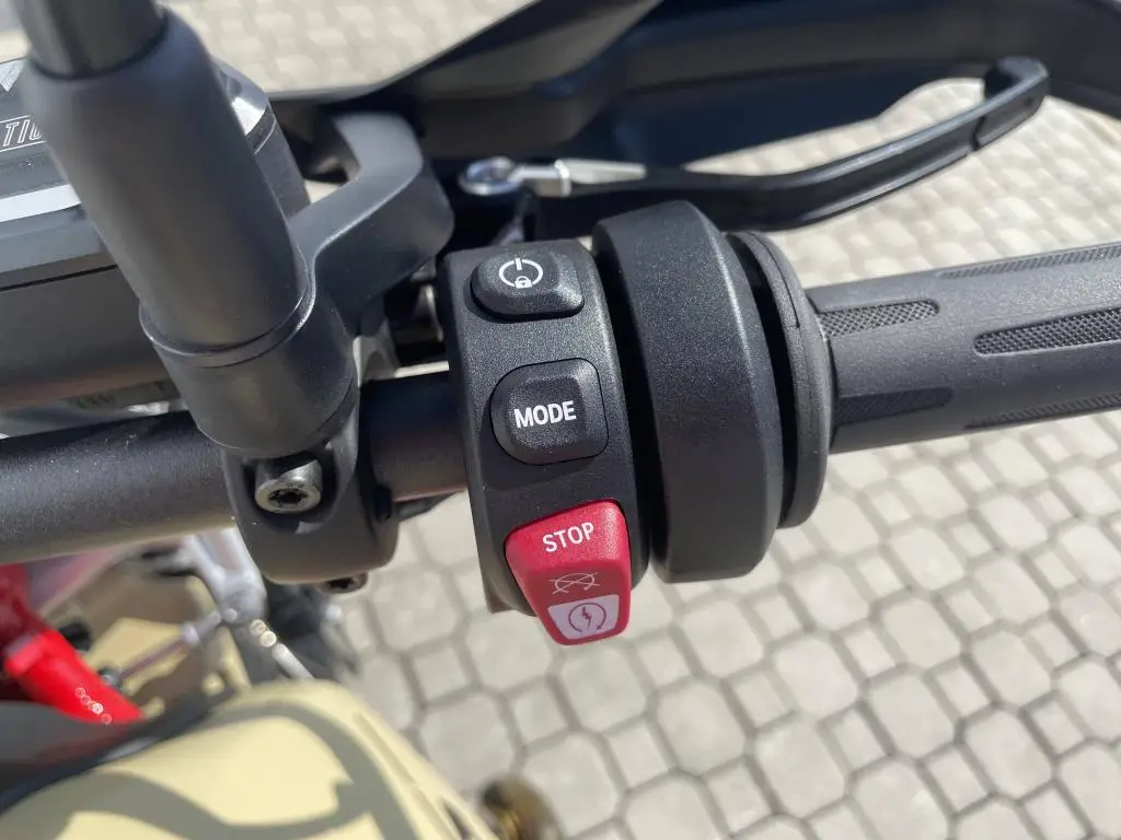 BMW Motorrad R 12 G/S  / 80kW