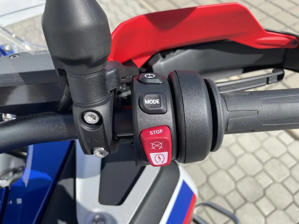 BMW Motorrad R 1300 GS ADVENTURE  / 107kW