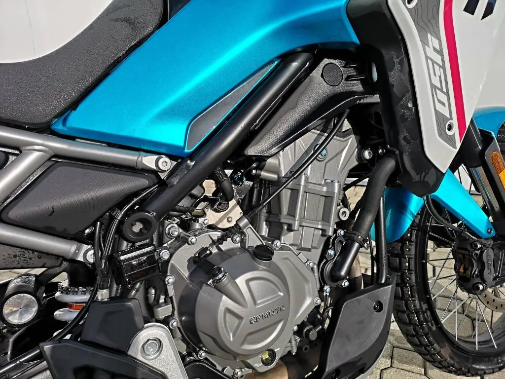 CFMOTO 450MT-R  / 32kW