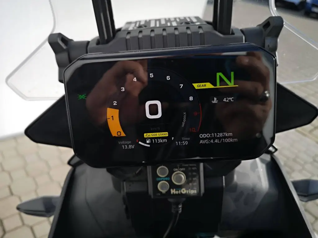 CFMOTO 450MT-R  / 32kW