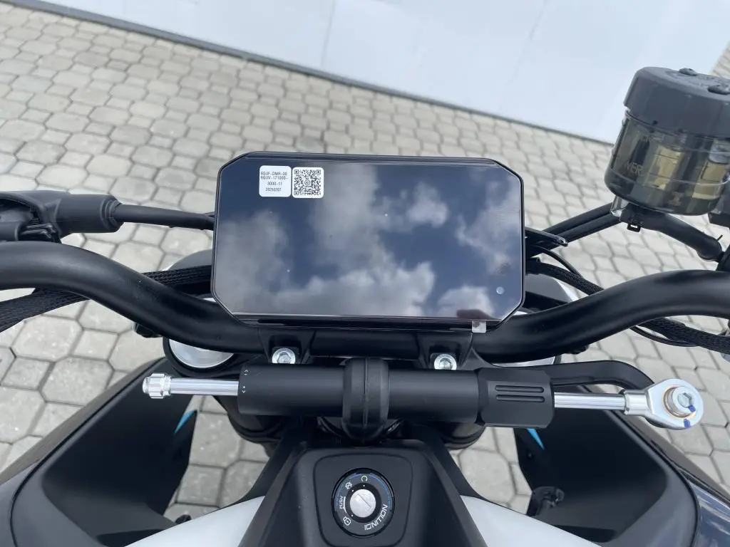 CFMOTO 675NK  / 66kW