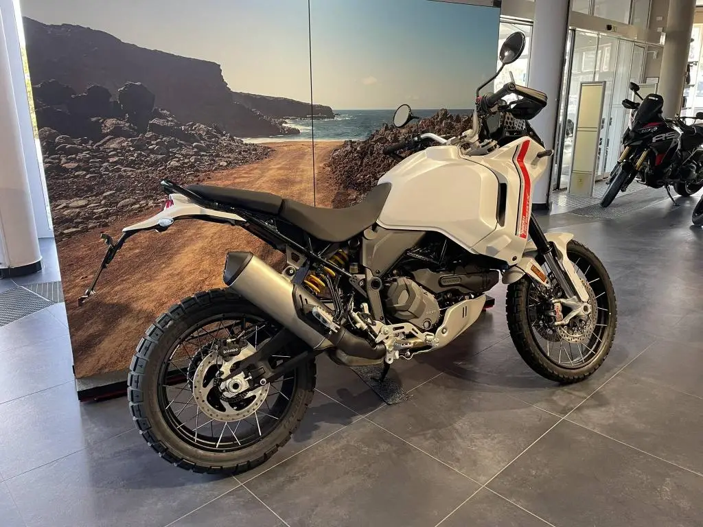 DUCATI DesertX EU5  / 81kW