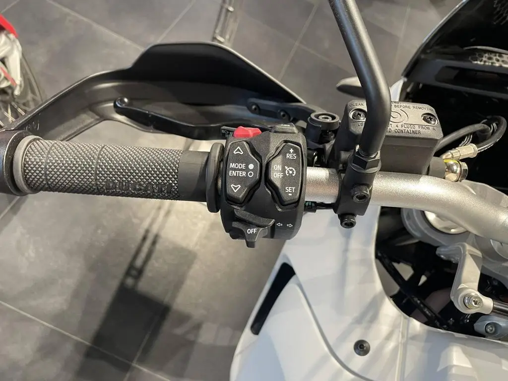 DUCATI DesertX EU5  / 81kW