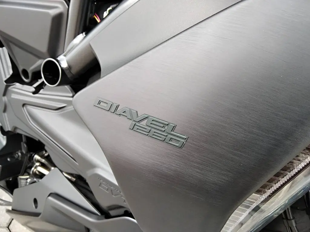 DUCATI Diavel 1260 S  / 117kW