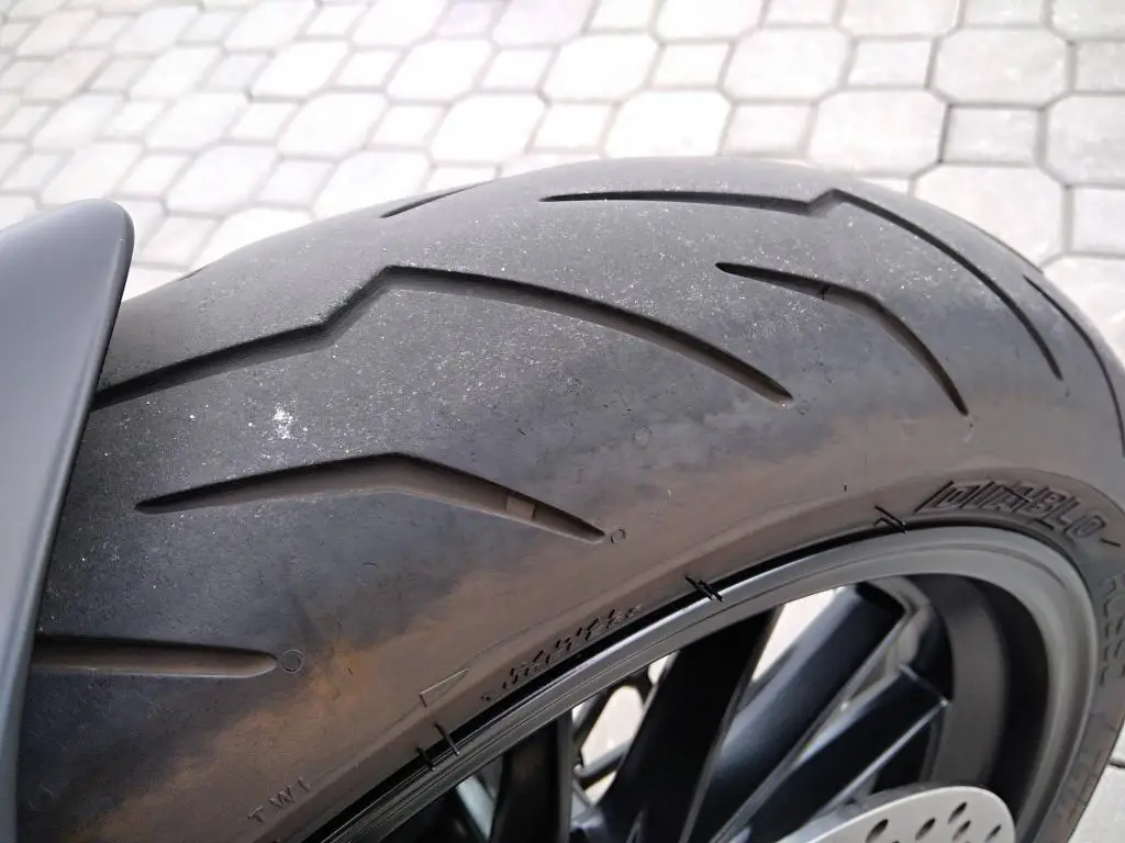 DUCATI Diavel 1260 S  / 117kW
