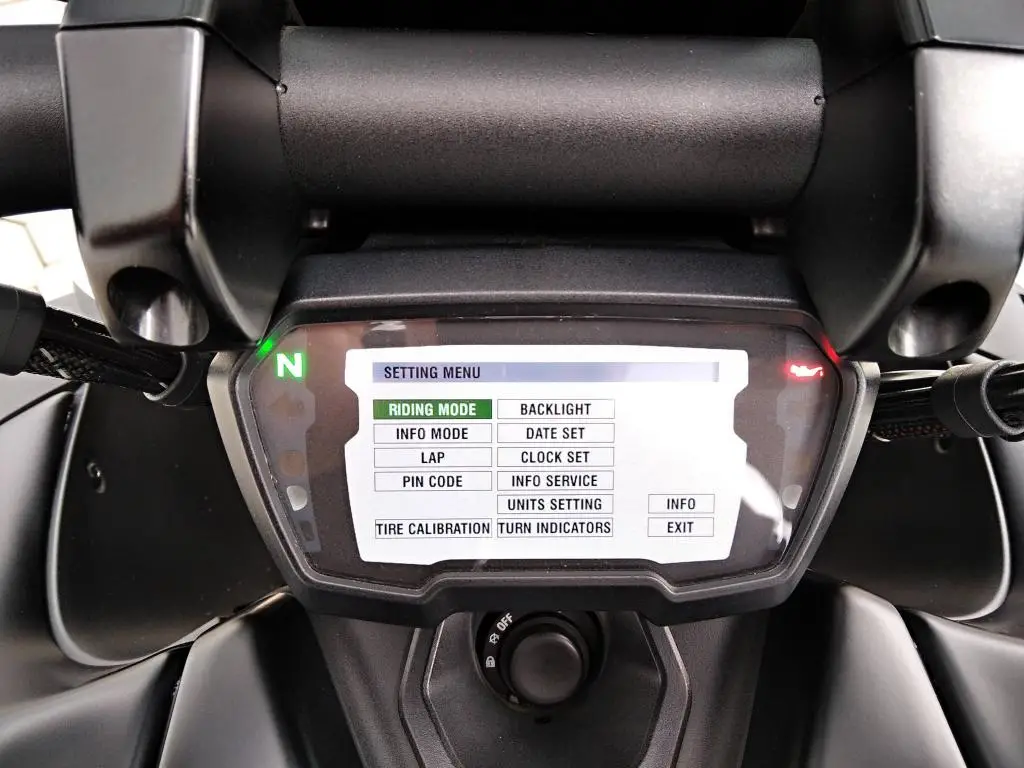 DUCATI Diavel 1260 S  / 117kW