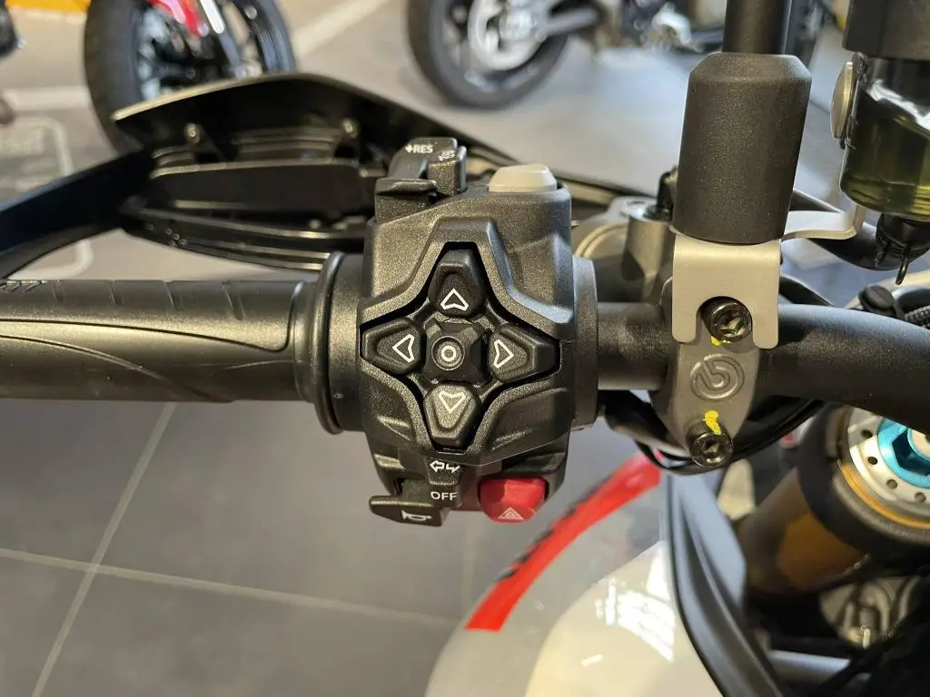 DUCATI Hypermotard V2 SP EU5+  / 88kW