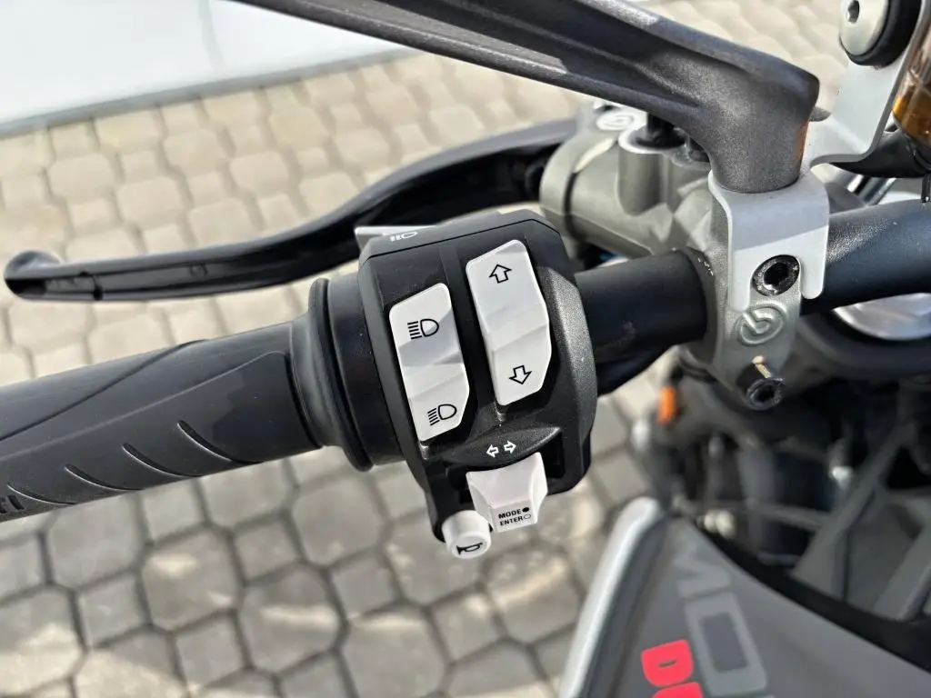 DUCATI Monster+  / 82kW