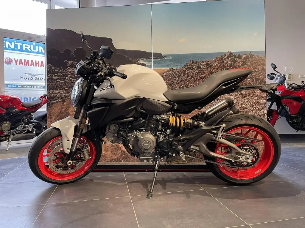 DUCATI Monster EU5+  / 82kW