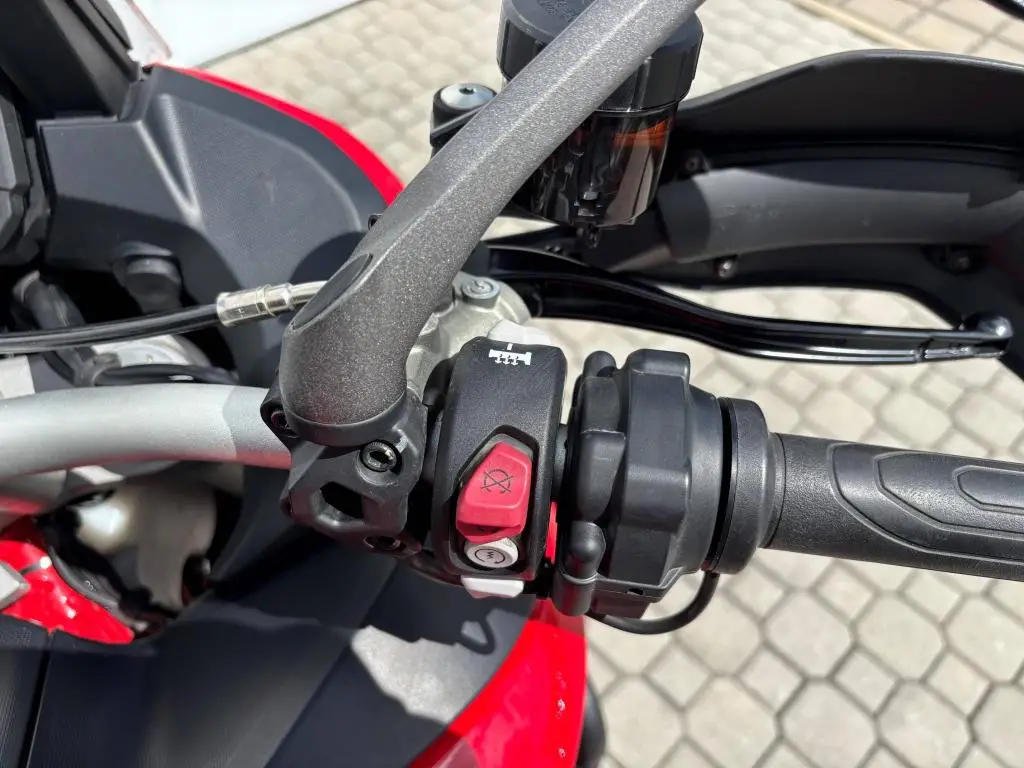 DUCATI Multistrada V2S  / 83kW