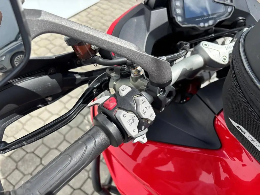 DUCATI Multistrada V2S  / 83kW