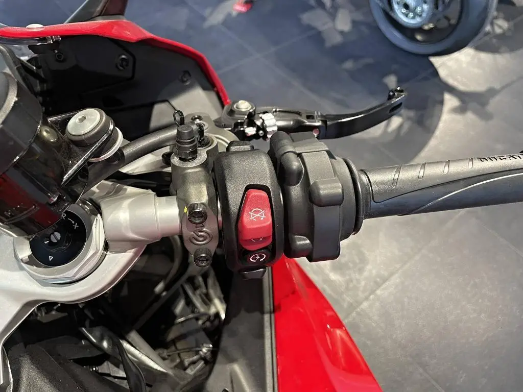 DUCATI Panigale V2  / 89kW
