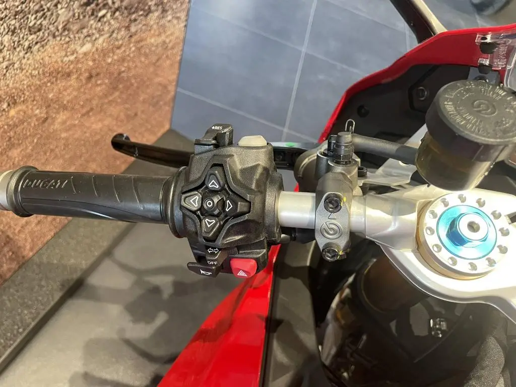 DUCATI Panigale V2 S EU5+  / 88kW