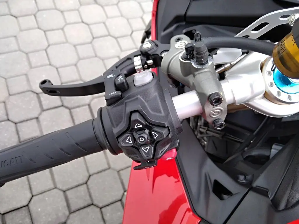DUCATI Panigale V2 S EU5+  / 88kW