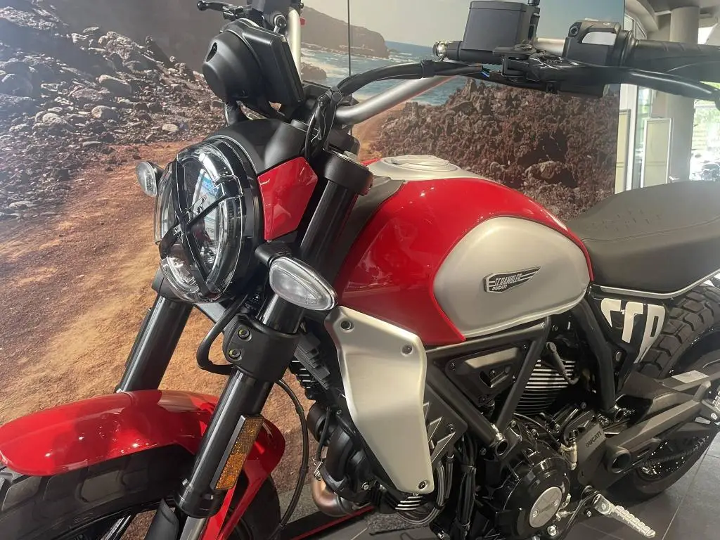 DUCATI Scrambler Icon EU5+  / 54kW