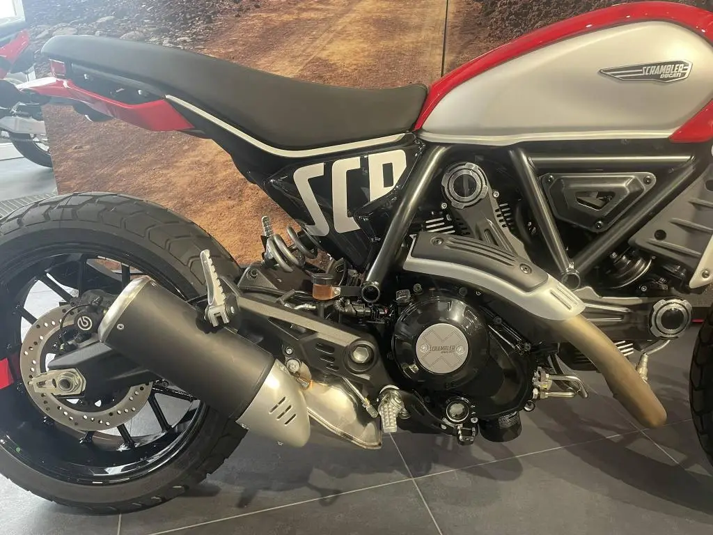 DUCATI Scrambler Icon EU5+  / 54kW