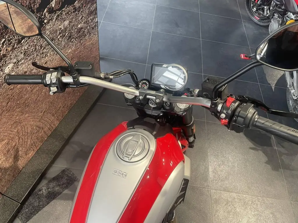 DUCATI Scrambler Icon EU5+  / 54kW