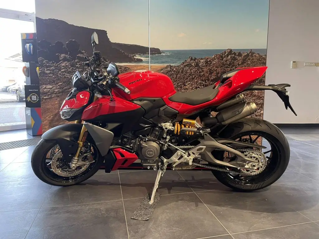 DUCATI Streetfighter V2 S EU5+  / 88kW