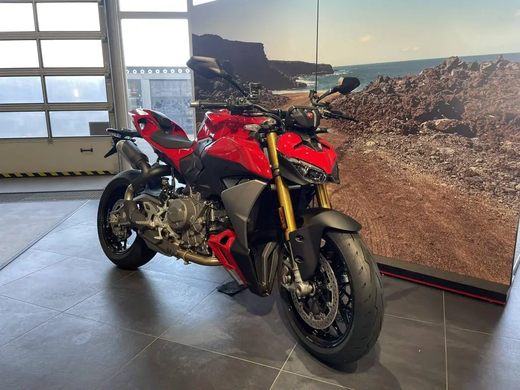 DUCATI Streetfighter V2 S EU5+  / 88kW