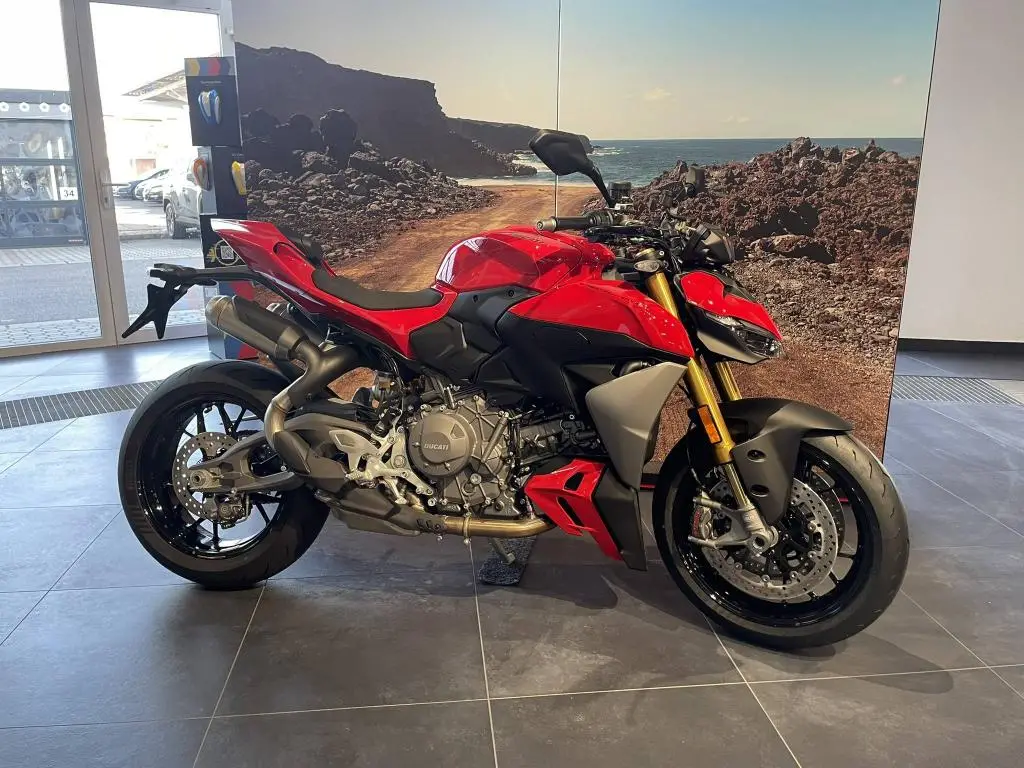 DUCATI Streetfighter V2 S EU5+  / 88kW