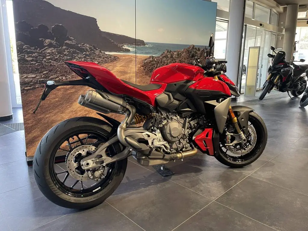 DUCATI Streetfighter V2 S EU5+  / 88kW