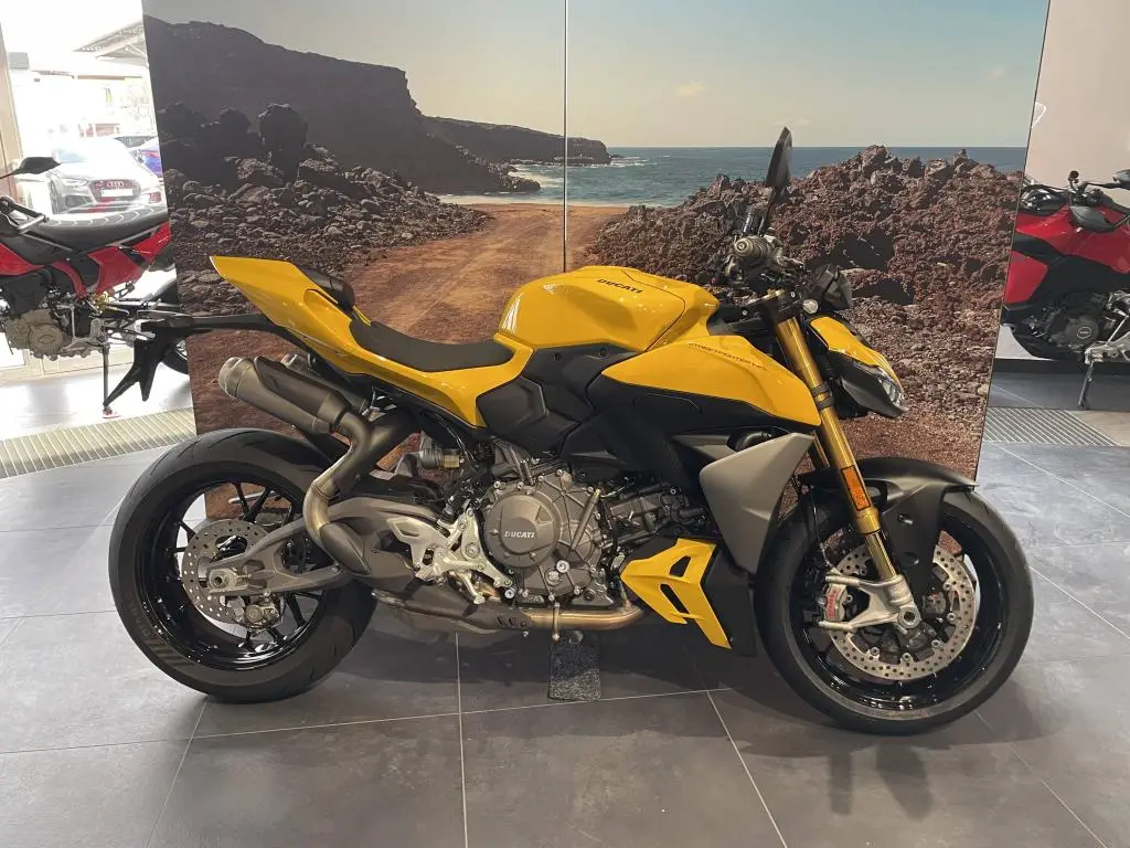 DUCATI Streetfighter V2 S EU5+  / 88kW