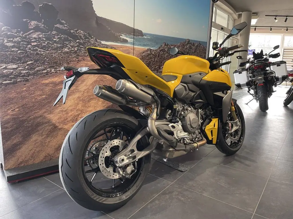 DUCATI Streetfighter V2 S EU5+  / 88kW