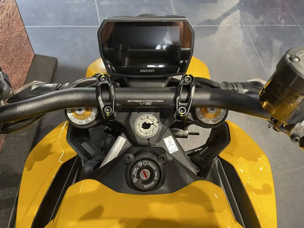 DUCATI Streetfighter V2 S EU5+  / 88kW