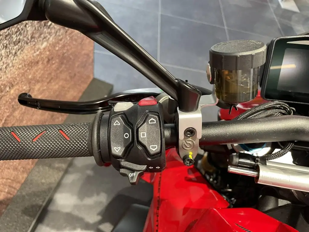 DUCATI Streetfighter V4 S EU5+  / 158kW
