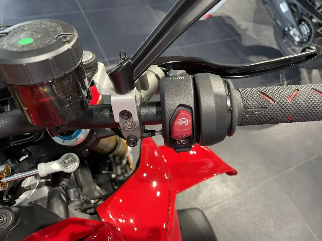 DUCATI Streetfighter V4 S EU5+  / 158kW
